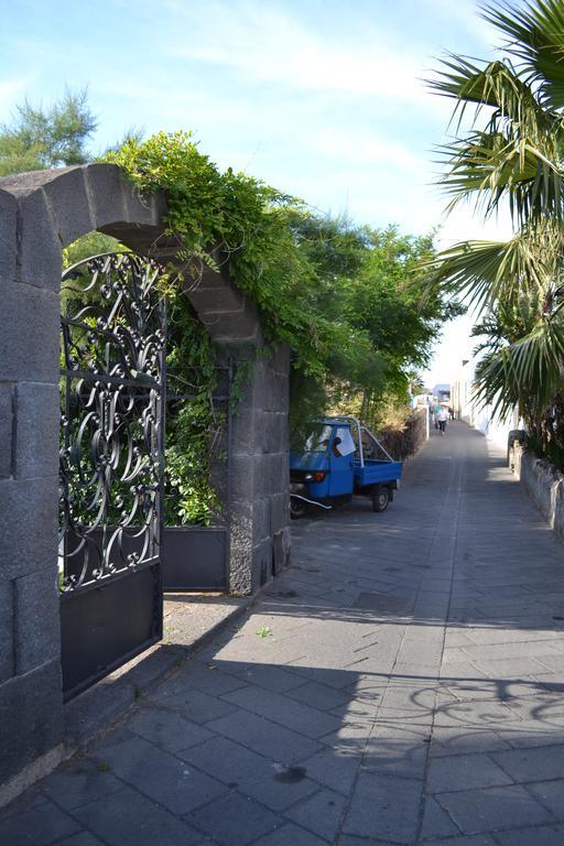 Schicciolina Villa Stromboli Bagian luar foto
