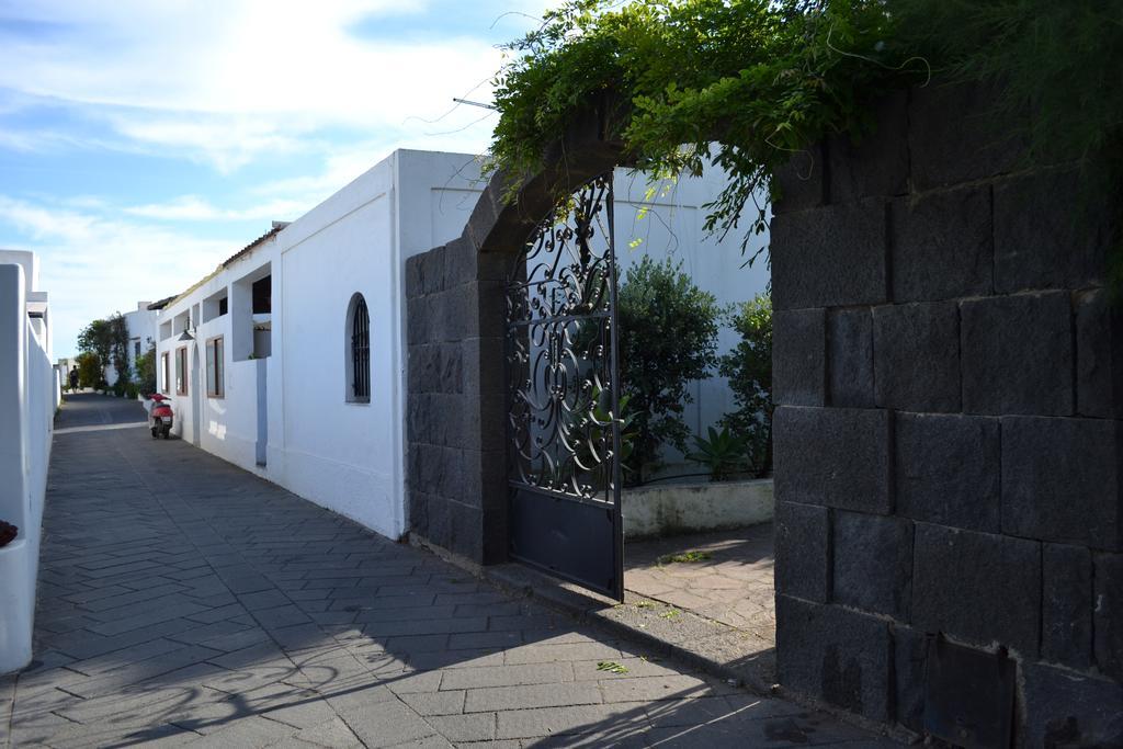 Schicciolina Villa Stromboli Bagian luar foto